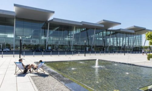 Coraz więcej pasażerów lata z Wrocławia