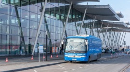 Jeszcze szybciej do Wrocławia i bezpośrednio na lotnisko LIFESTYLE, Podróże - Ruszyło nowe połączenie FlixBus. Od dziś mieszkańcy Szczecina, Gorzowa Wlkp., Zielonej Góry i Lubina szybciej dotrą do Wrocławia, i po raz pierwszy dojadą bezpośrednio na wrocławski lotnisko. Autobusy kursują dwa razy dziennie.