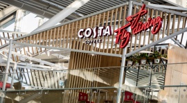 Rozsmakuj się w odlotowym koncepcie Costa Coffee FlyDining na warszawskim Okęciu LIFESTYLE, Podróże - Podróż to niemałe wyzwanie – od planowania, przez pakowanie, aż po przeprawę przez lotnisko.