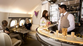 Szybszy awans do kolejnych poziomów w promocji Emirates Skywards LIFESTYLE, Podróże - Członkowie programu lojalnościowego Emirates Skywards zdobywają dodatkowe punkty Tier Miles, rezerwując i wykorzystując bilety na loty Emirates lub flydubai w okresie obowiązywania promocji Szybszy dostęp do korzyści w ramach kolejnych poziomów członkostwa Emirates Skywards