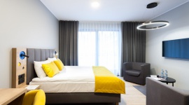 Hotel Number One zaprasza na Wielkanoc LIFESTYLE, Podróże - Gdański Number One przygotował kolejną ofertę świąteczną. Goście będą mogli skorzystać z pakietów wielkanocnych, w ramach których czeka na nich m.in. malowanie pisanek, uroczyste posiłki oraz świąteczna niespodzianka w pokoju. Ceny pobytu rozpoczynają się od 303 zł/os za noc.