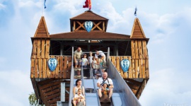 Cały sezon pracują na te głosy. Znamy już najlepsze atrakcje dla dzieci 2020! LIFESTYLE, Podróże - Serwis dzieckowpodrozy.pl, co roku publikuje ranking najlepszych atrakcji dla dzieci. Oto 10 miejsc, które zdaniem głosujących najlepiej odwiedzić w czasie rodzinnego wypoczynku.