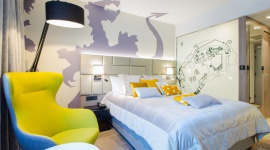 Jaki pokój w hotelu wybrać? Mercure Kraków Stare Miasto podpowiada LIFESTYLE, Podróże - Współczesne hotele na całym świecie, niezależnie od lokalizacji oferują swoim gościom szeroki wachlarz ofert i pokoi. Dla tych, którzy szukają pomocy hotel Mercure Kraków Stare Miasto przygotował autorską grafikę